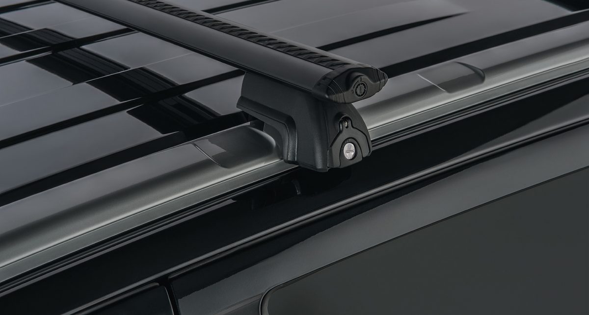 Ford Everest 3rd Gen With Flush Rails 10/15on RhinoRack Vortex Black