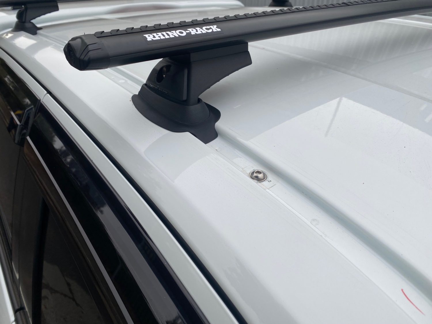 Isuzu DMax Gen3 2020on XTerrain RhinoRack Cross Bars(2) (with rails