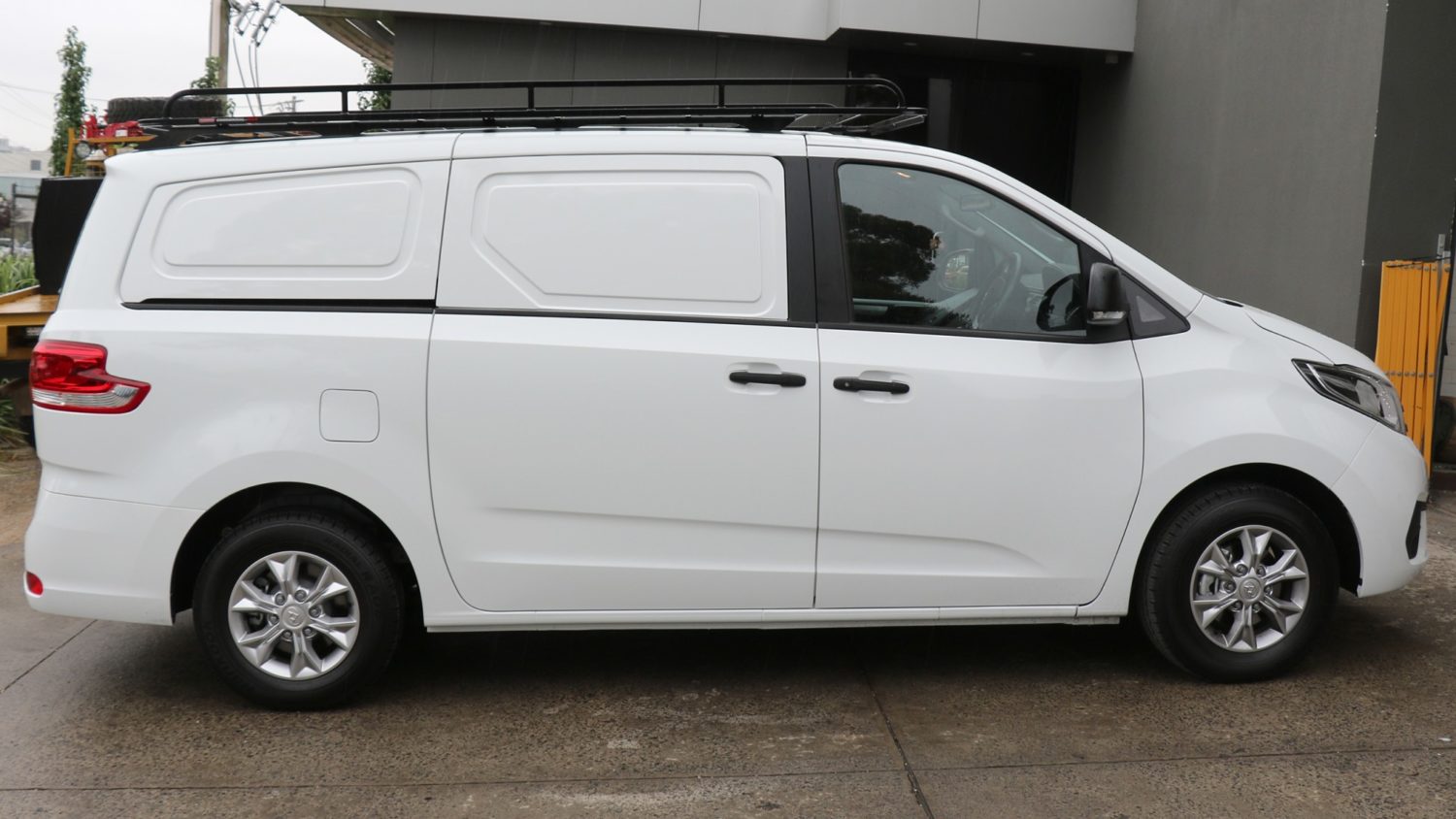 LDV G10 Van 2015onwards Tradesman Roof Rack 2.4m x 1.4m Roof Rack World