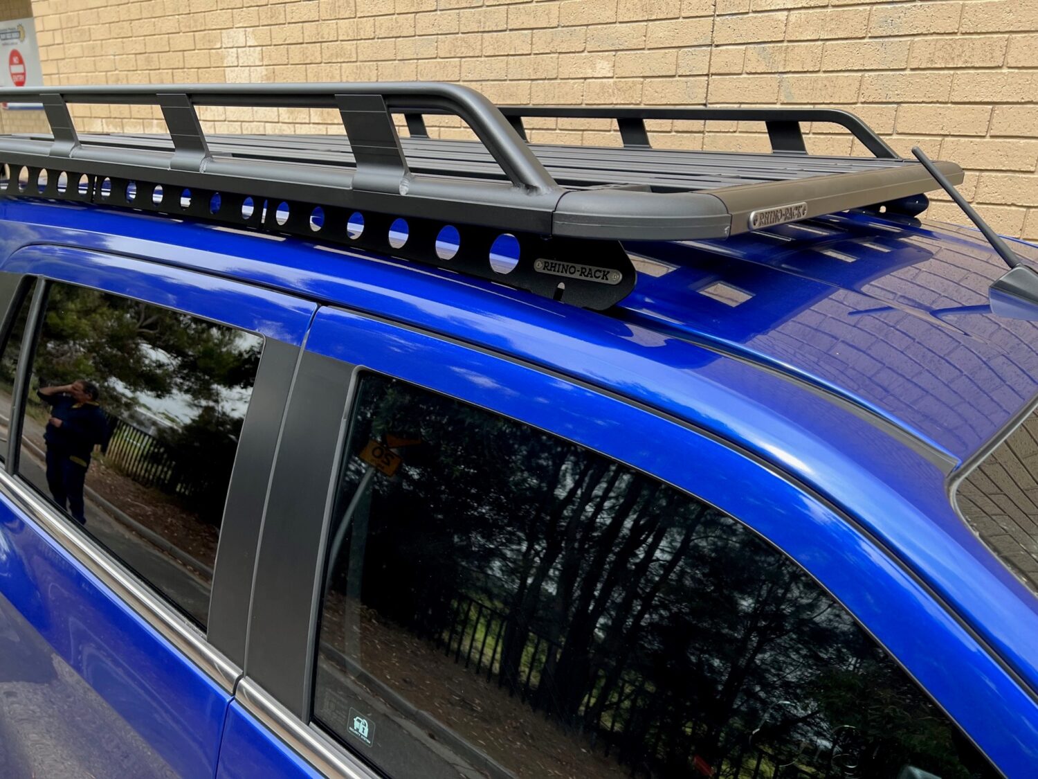 Isuzu MUX Gen2 2021on (with and without rails) Pioneer Tradie with