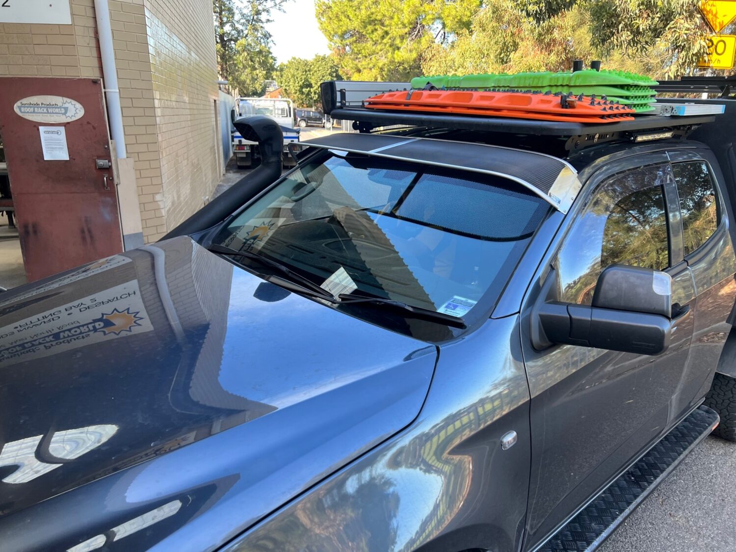 Isuzu D-Max / Xterrain (Gen 3) 2020onwards Mesh Windscreen Sunvisor ...