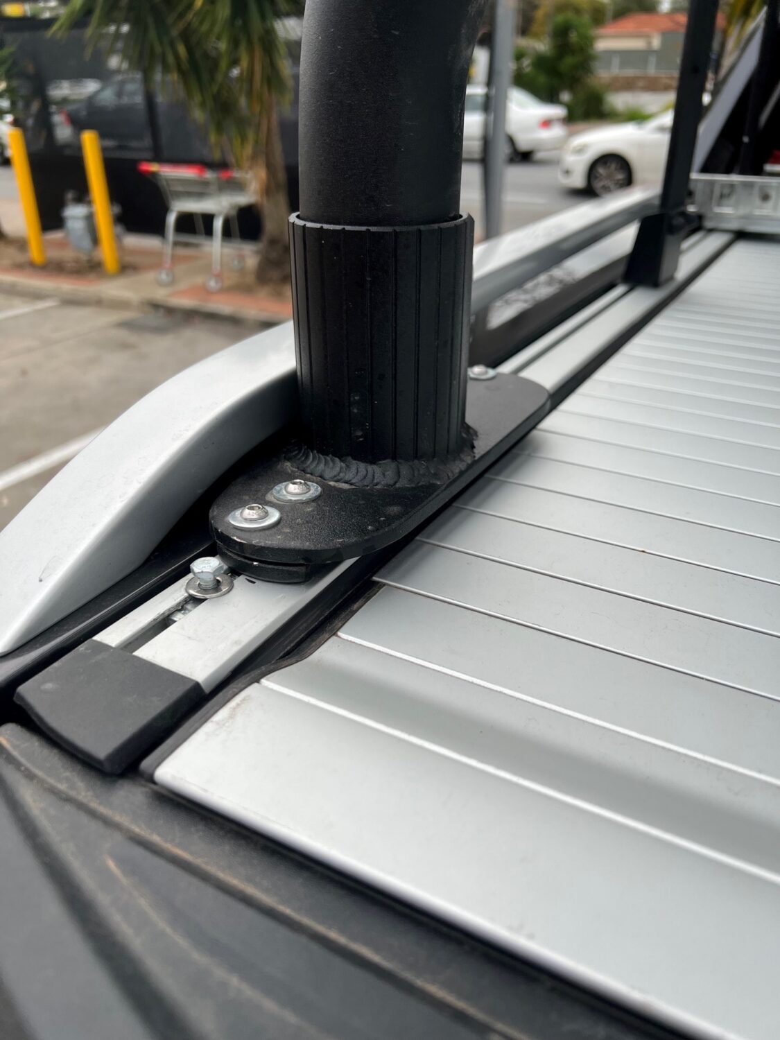 Ford Ranger & Raptor Next Gen 2022on (with roller shutter) Trade Rack